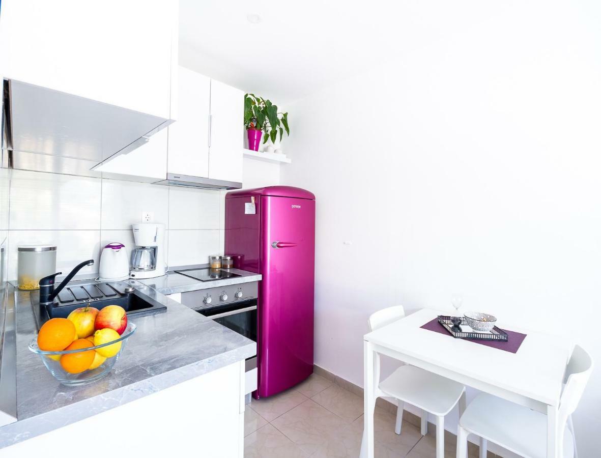 Laura Apartment